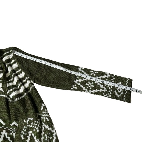 Faded Glory Cardigan Open Front Fringe Boho Aztec Women’s Medium 8-10 - Picture 12 of 12